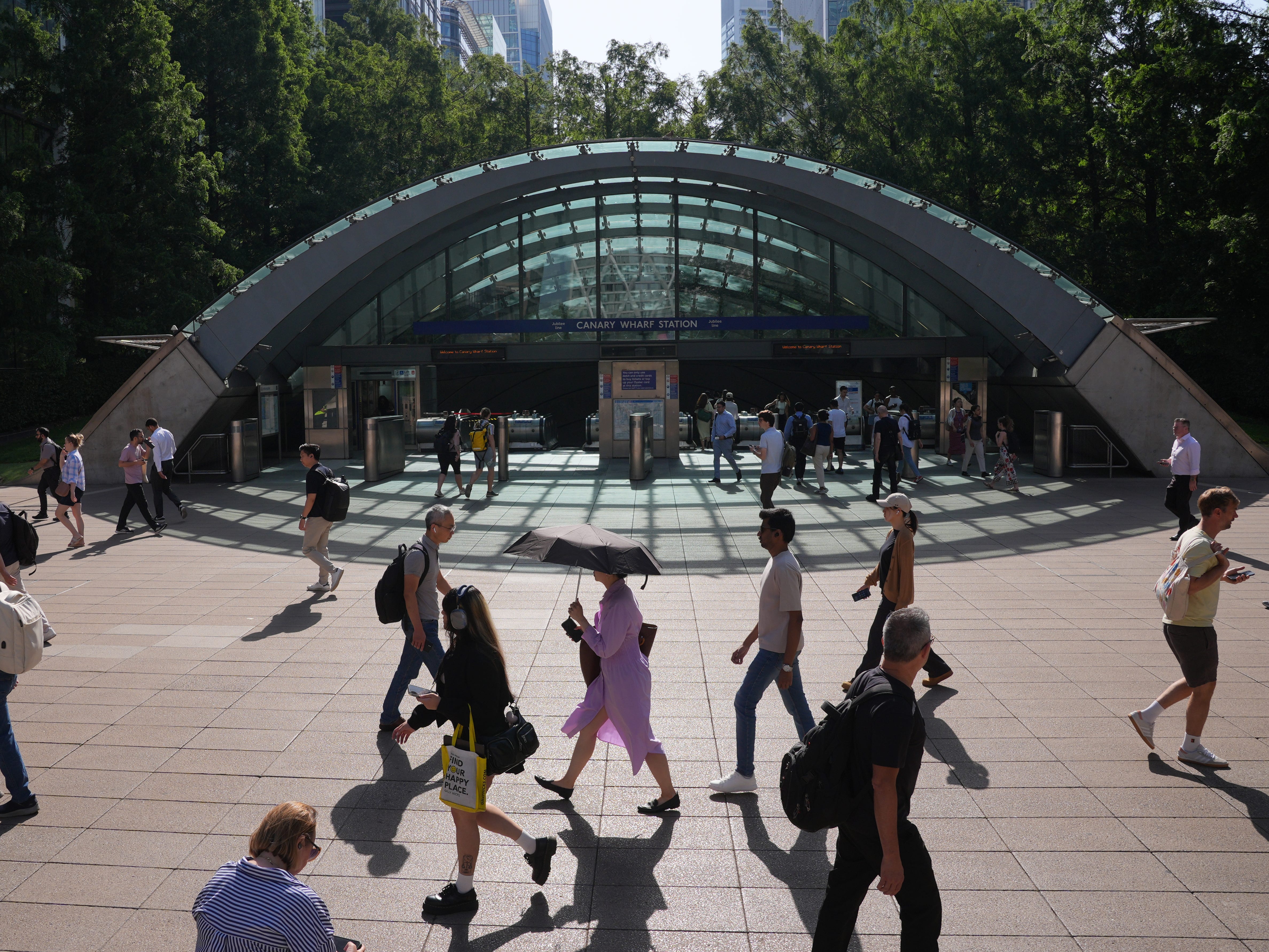 Vacancies slip again as private sector pay growth falls to near six-year low